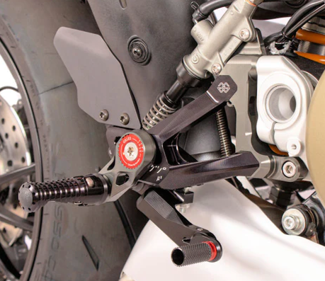 Gilles Tooling MUE2 Adjustable Rearsets (Ducati Streetfighter V4/S)